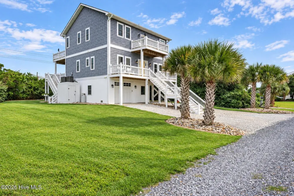 604 Helen Lane Holly Ridge, NC 28445