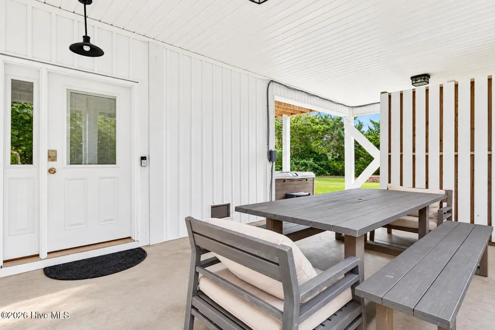604 Helen Lane Holly Ridge, NC 28445