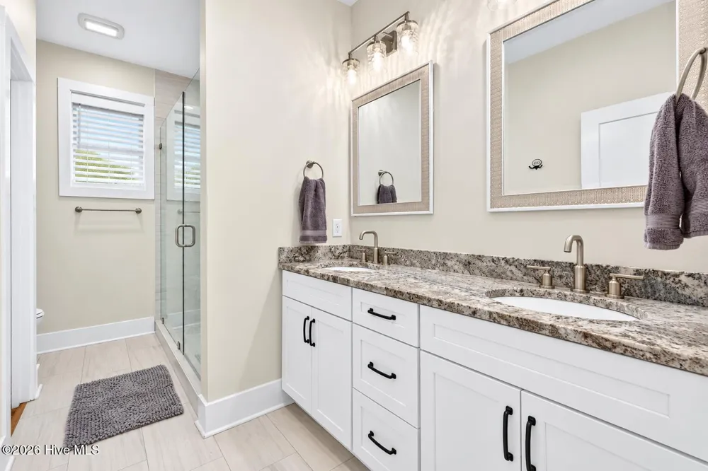 604 Helen Lane Holly Ridge, NC 28445