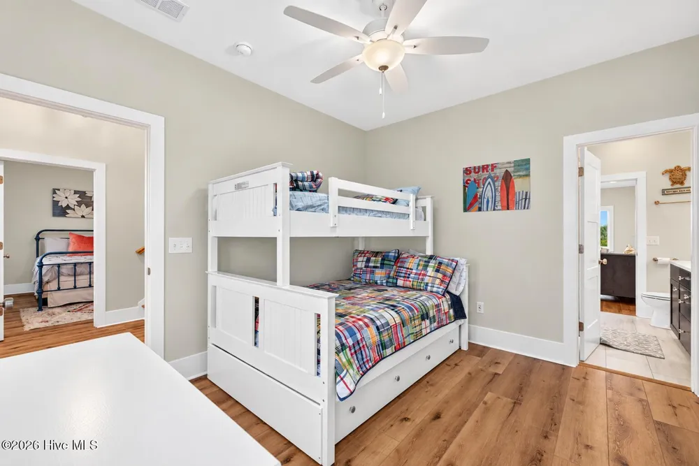 604 Helen Lane Holly Ridge, NC 28445