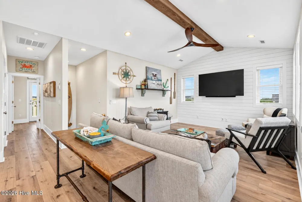604 Helen Lane Holly Ridge, NC 28445