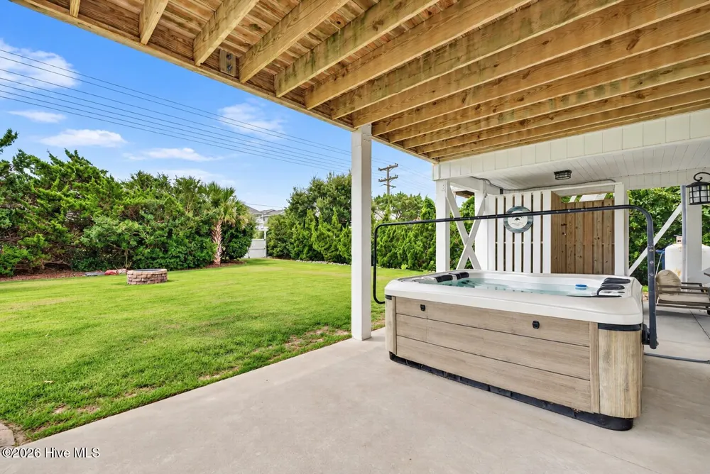 604 Helen Lane Holly Ridge, NC 28445