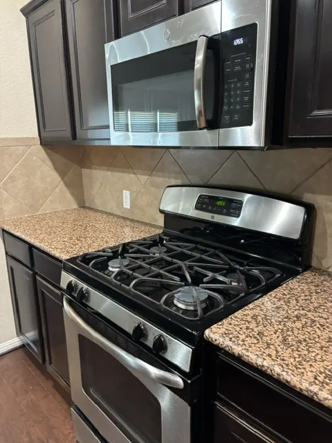 1810 Hidden Springs Path Round Rock, TX 78665