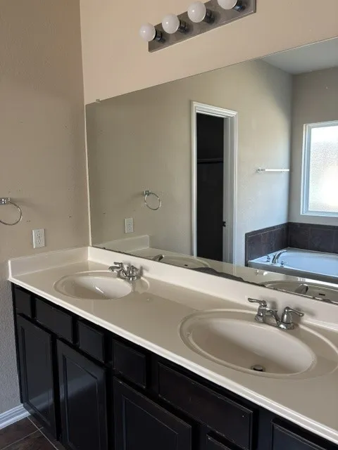 1810 Hidden Springs Path Round Rock, TX 78665