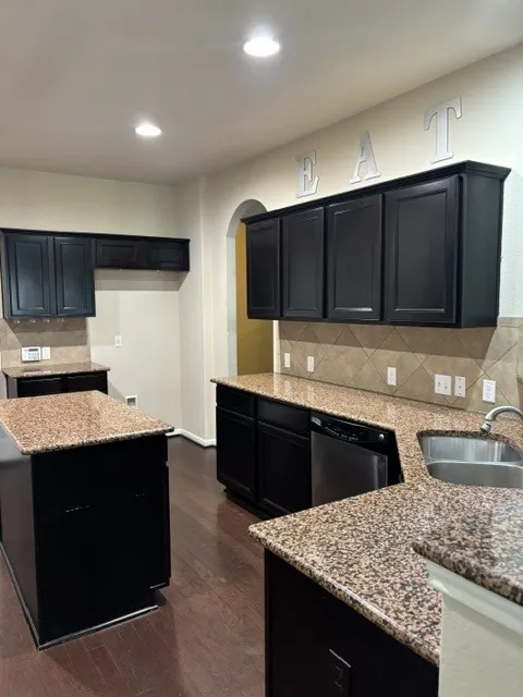 1810 Hidden Springs Path Round Rock, TX 78665