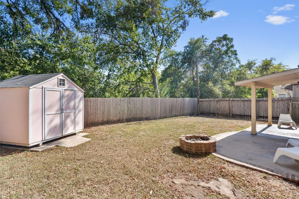 9809 Meadowheath Drive Austin, TX 78729