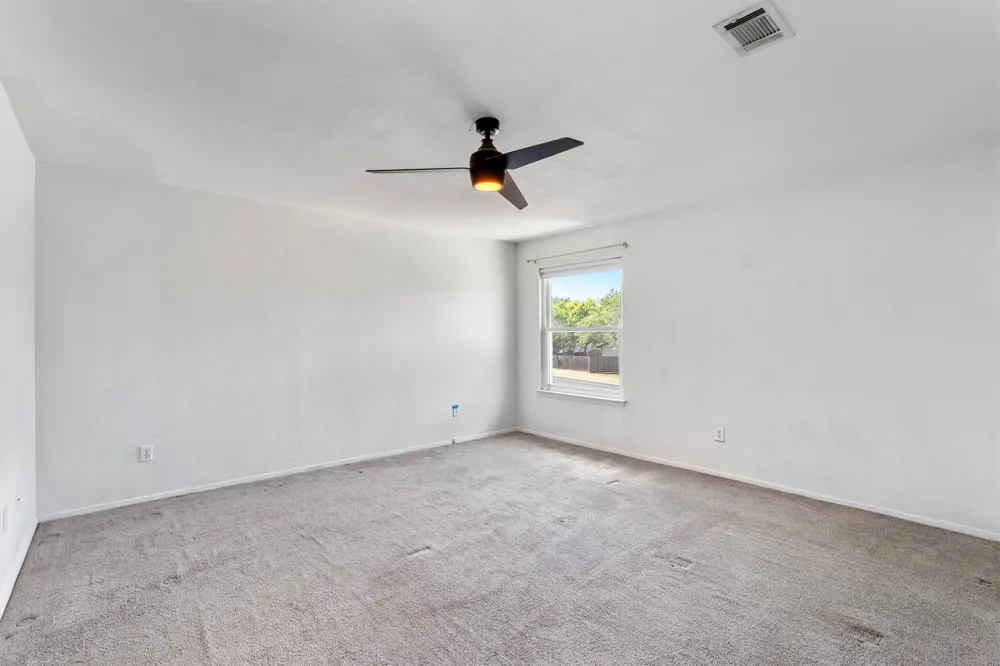 9809 Meadowheath Drive Austin, TX 78729