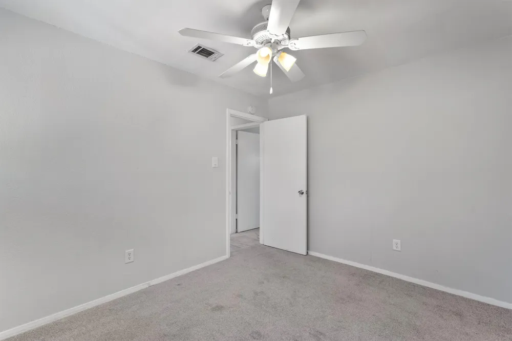 9809 Meadowheath Drive Austin, TX 78729