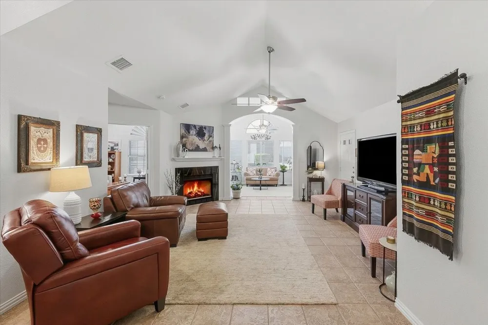 6153 Welden Court Fort Worth, TX 76132