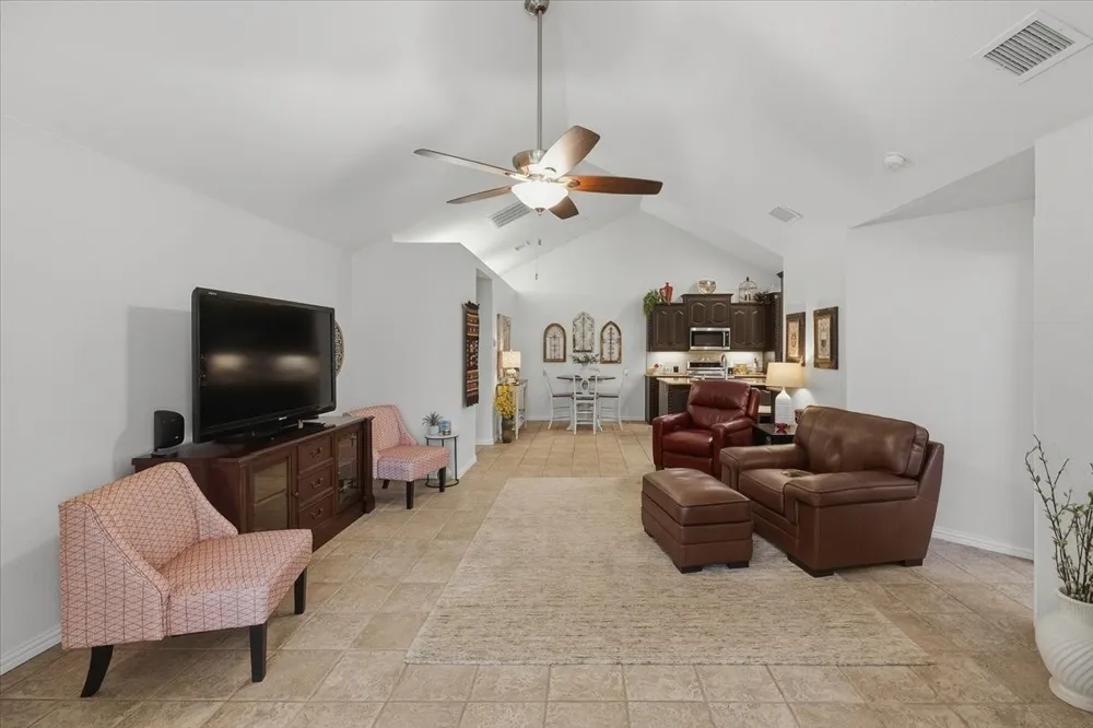 6153 Welden Court Fort Worth, TX 76132