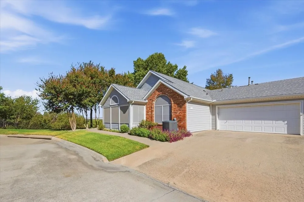 6153 Welden Court Fort Worth, TX 76132