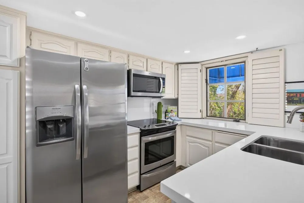 500 E Amado Road #313 Palm Springs, CA 92262