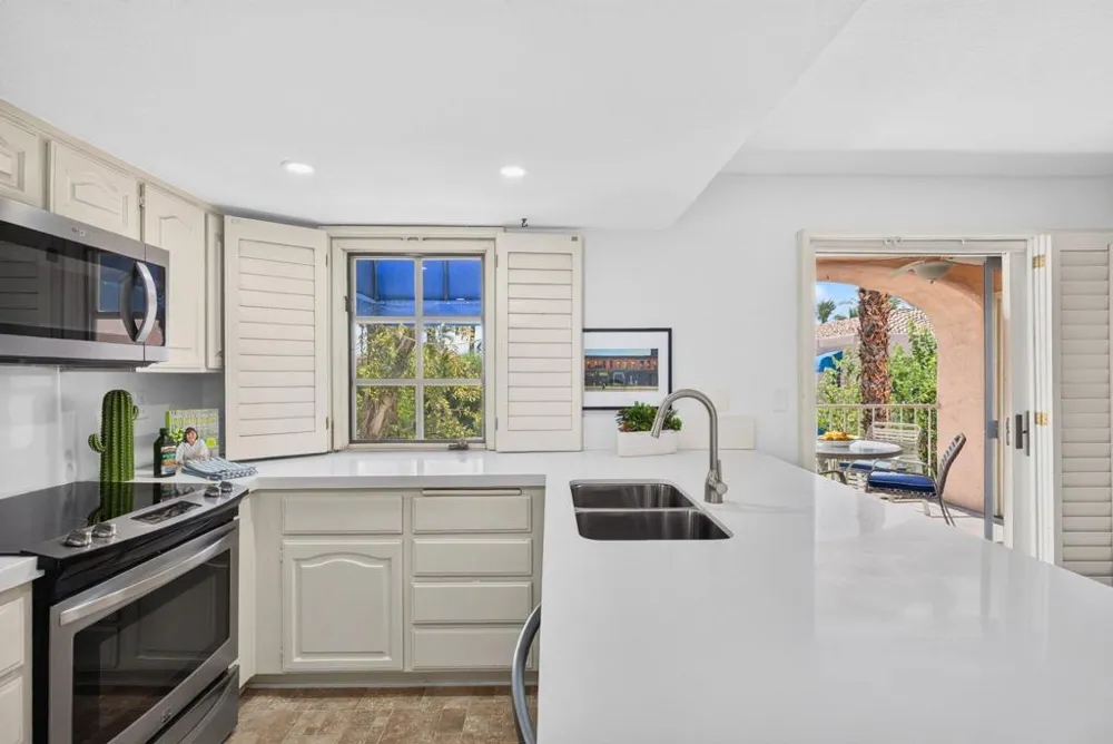 500 E Amado Road #313 Palm Springs, CA 92262