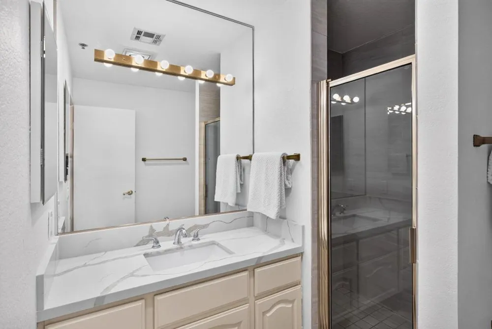 500 E Amado Road #313 Palm Springs, CA 92262