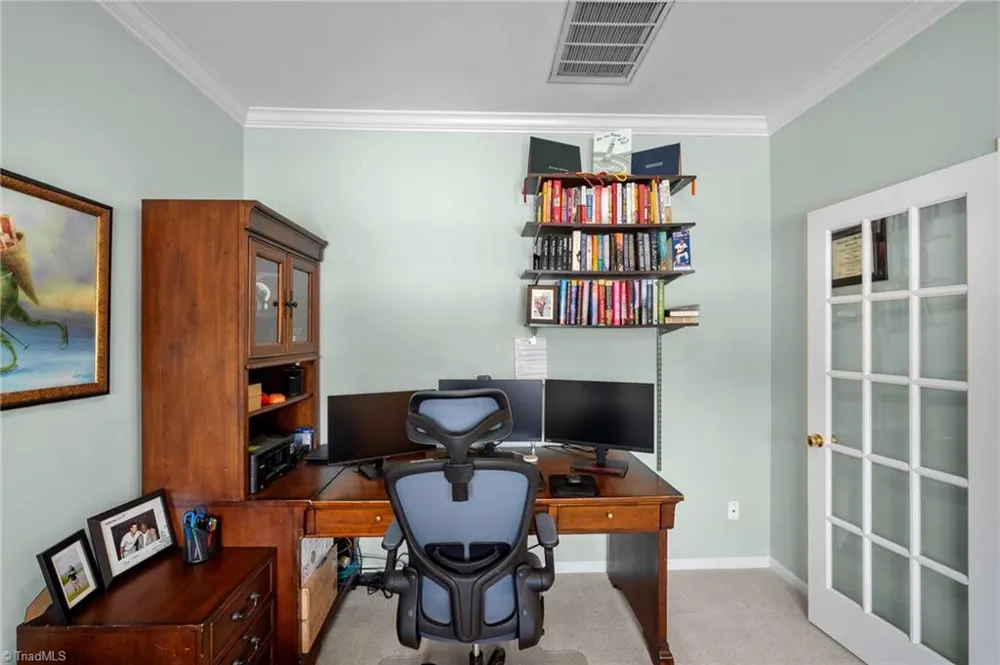 4236 Laurel Ridge Circle Winston-Salem, NC 27107