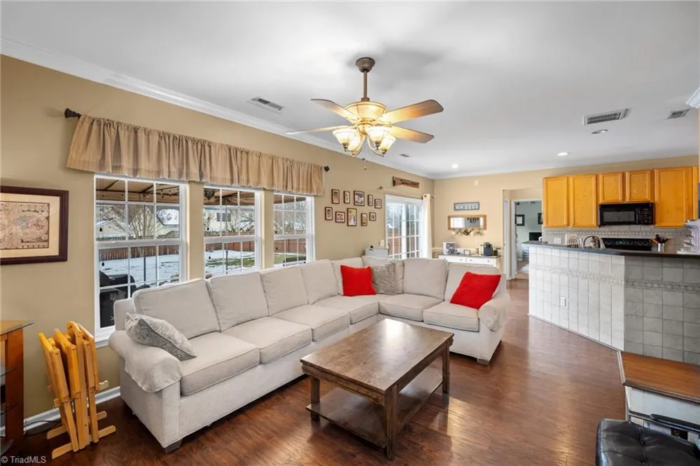 4236 Laurel Ridge Circle Winston-Salem, NC 27107