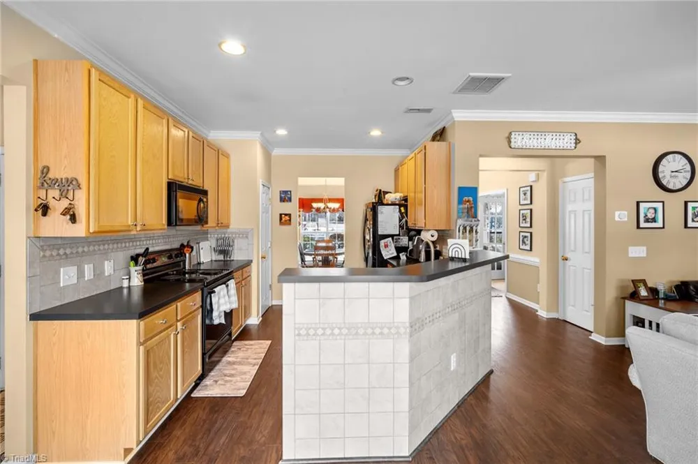 4236 Laurel Ridge Circle Winston-Salem, NC 27107