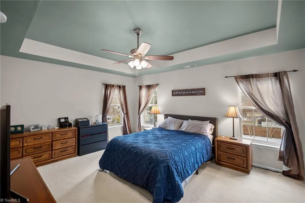 4236 Laurel Ridge Circle Winston-Salem, NC 27107
