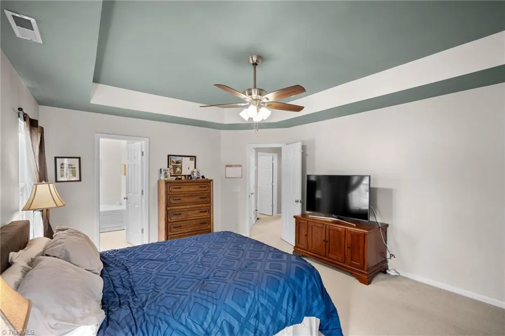 4236 Laurel Ridge Circle Winston-Salem, NC 27107