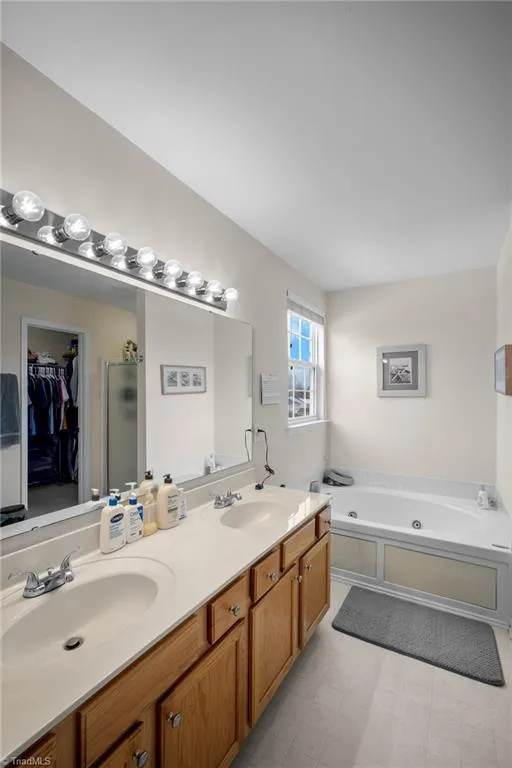 4236 Laurel Ridge Circle Winston-Salem, NC 27107