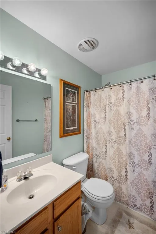 4236 Laurel Ridge Circle Winston-Salem, NC 27107