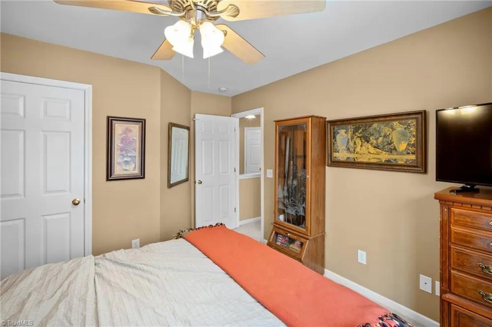 4236 Laurel Ridge Circle Winston-Salem, NC 27107
