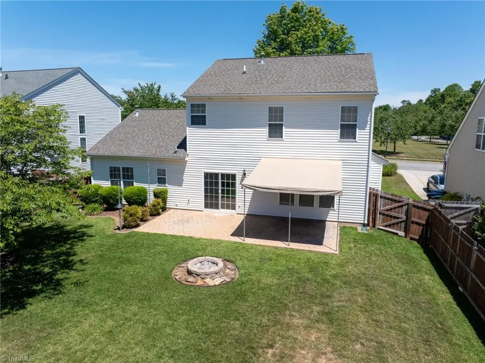 4236 Laurel Ridge Circle Winston-Salem, NC 27107
