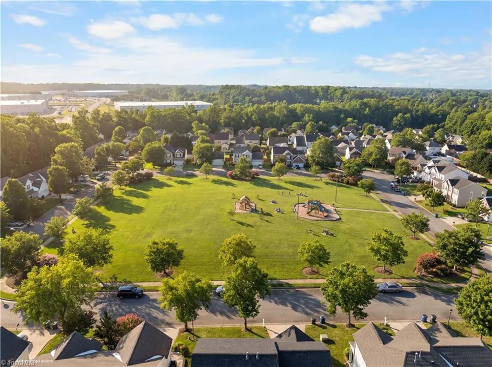 4236 Laurel Ridge Circle Winston-Salem, NC 27107
