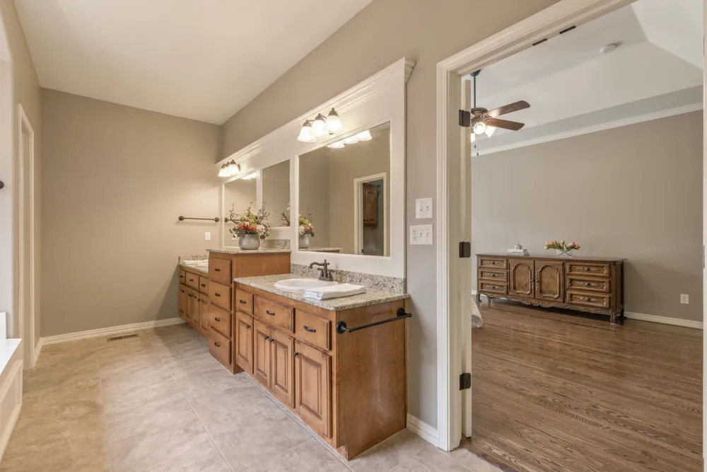 10483 S 86th East EastAvenue Bixby, OK 74133