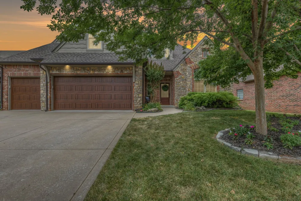 10483 S 86th East EastAvenue Bixby, OK 74133