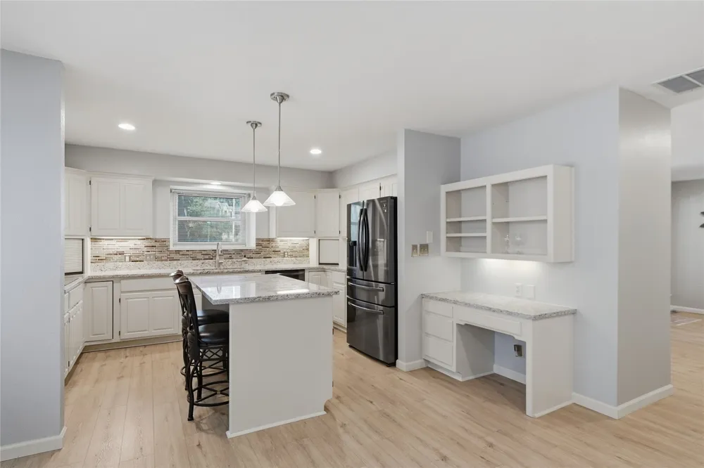 8812 S Delaware Place Tulsa, OK 74137