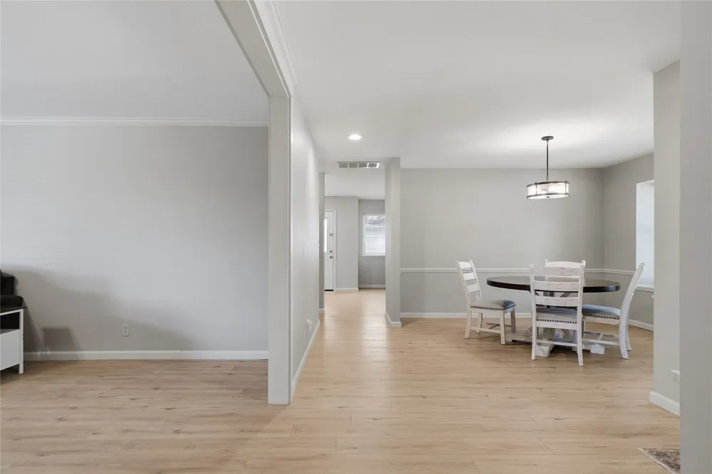 8812 S Delaware Place Tulsa, OK 74137