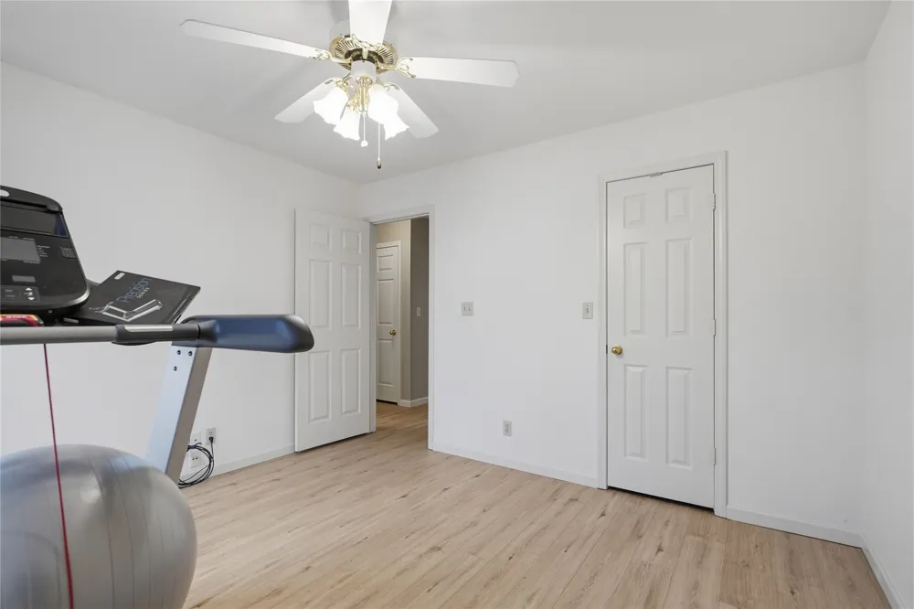 8812 S Delaware Place Tulsa, OK 74137