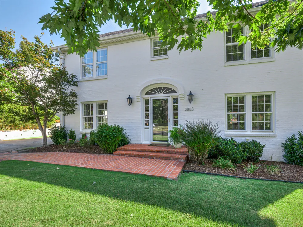 3863 S Utica Avenue Tulsa, OK 74105