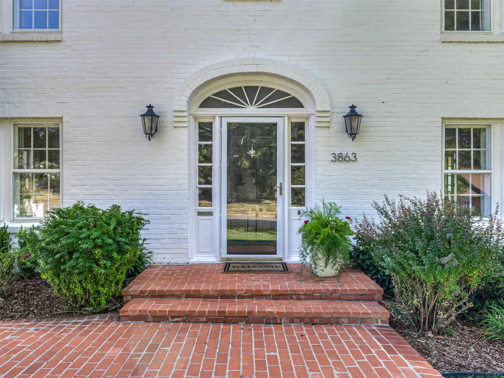 3863 S Utica Avenue Tulsa, OK 74105