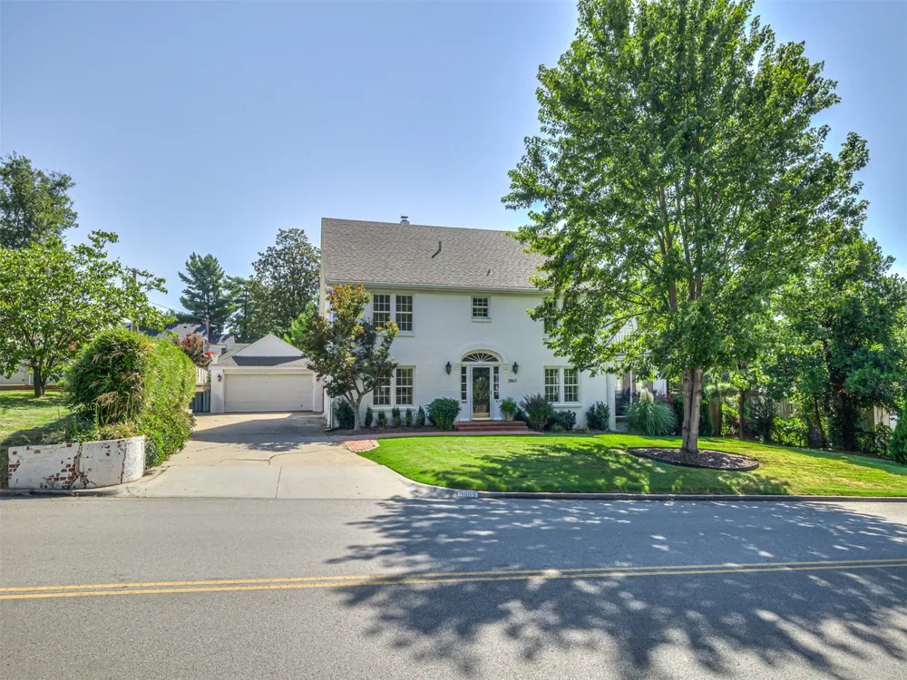 3863 S Utica Avenue Tulsa, OK 74105
