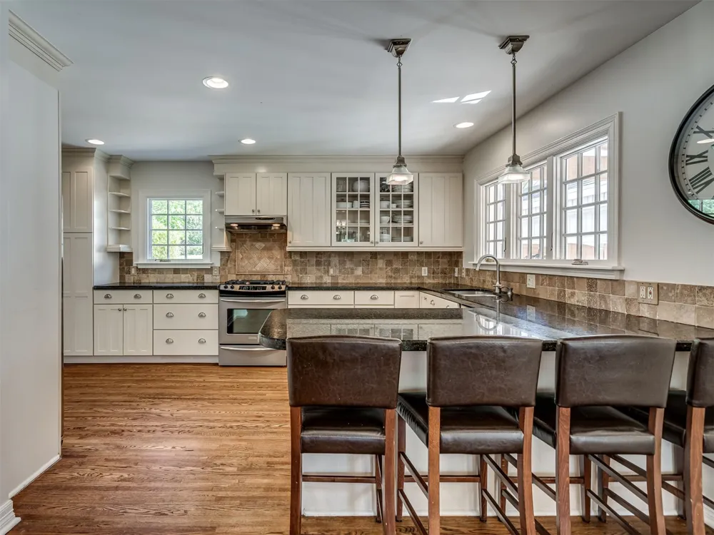 3863 S Utica Avenue Tulsa, OK 74105