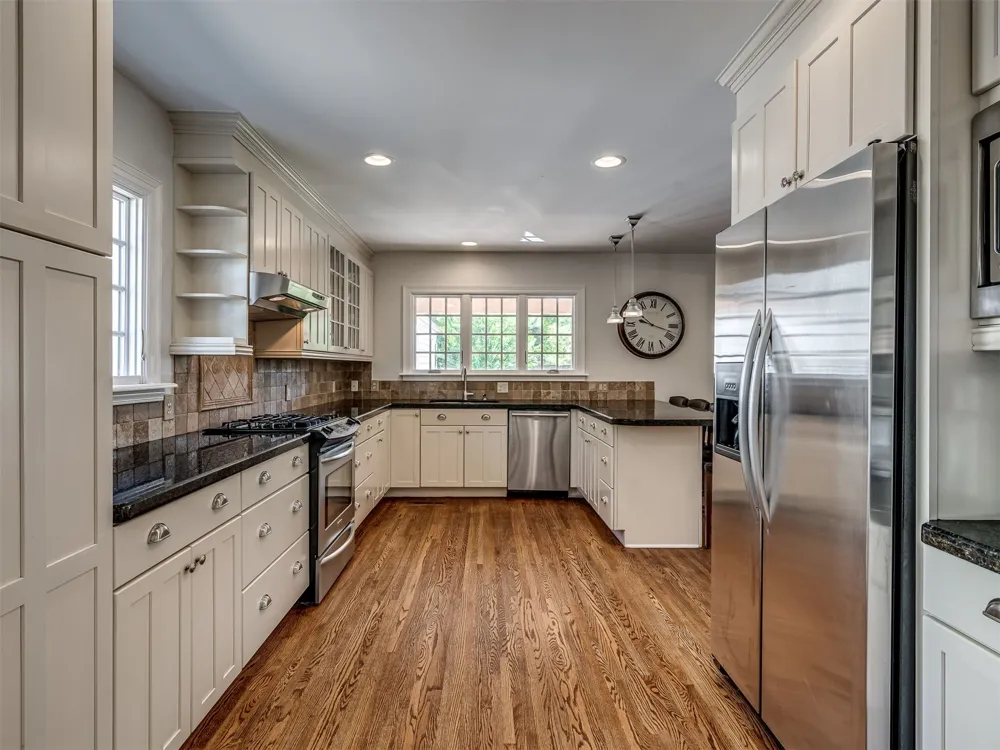 3863 S Utica Avenue Tulsa, OK 74105