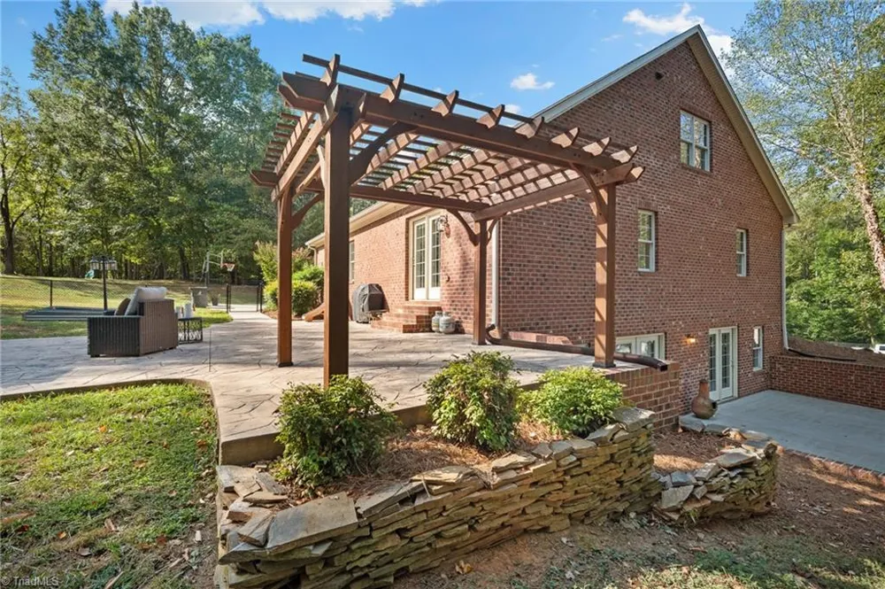 822 Montgomery Court Walnut Cove, NC 27052
