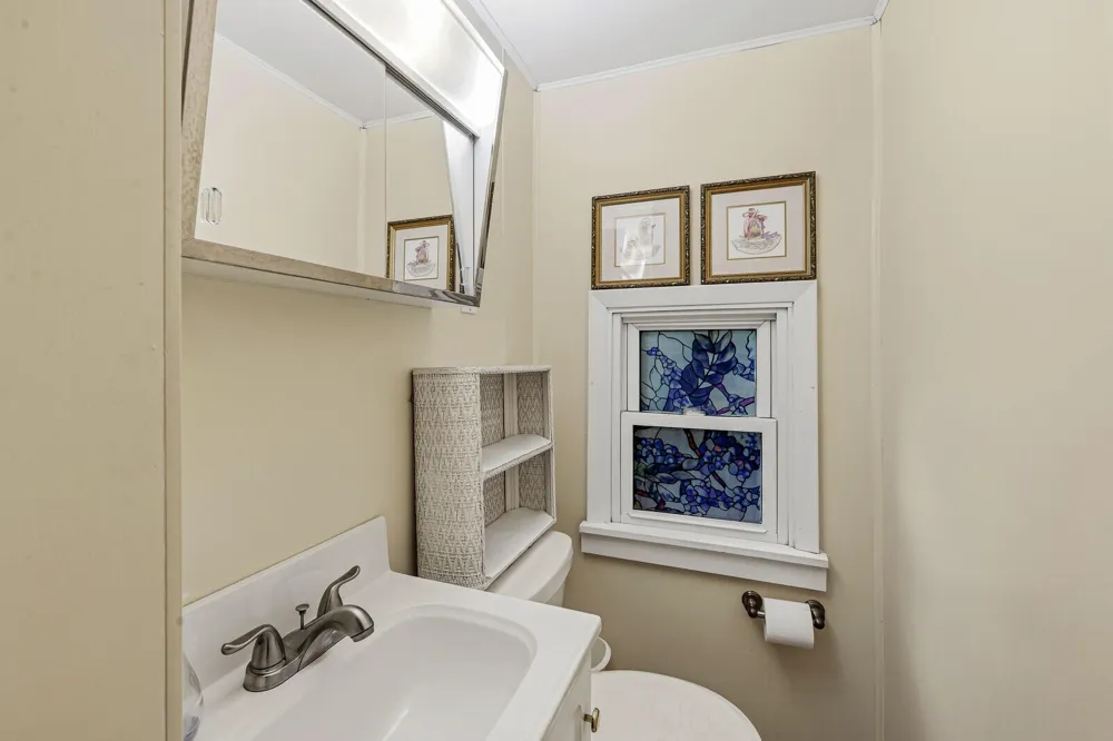 23806 S Shore Drive Edwardsburg, MI 49112