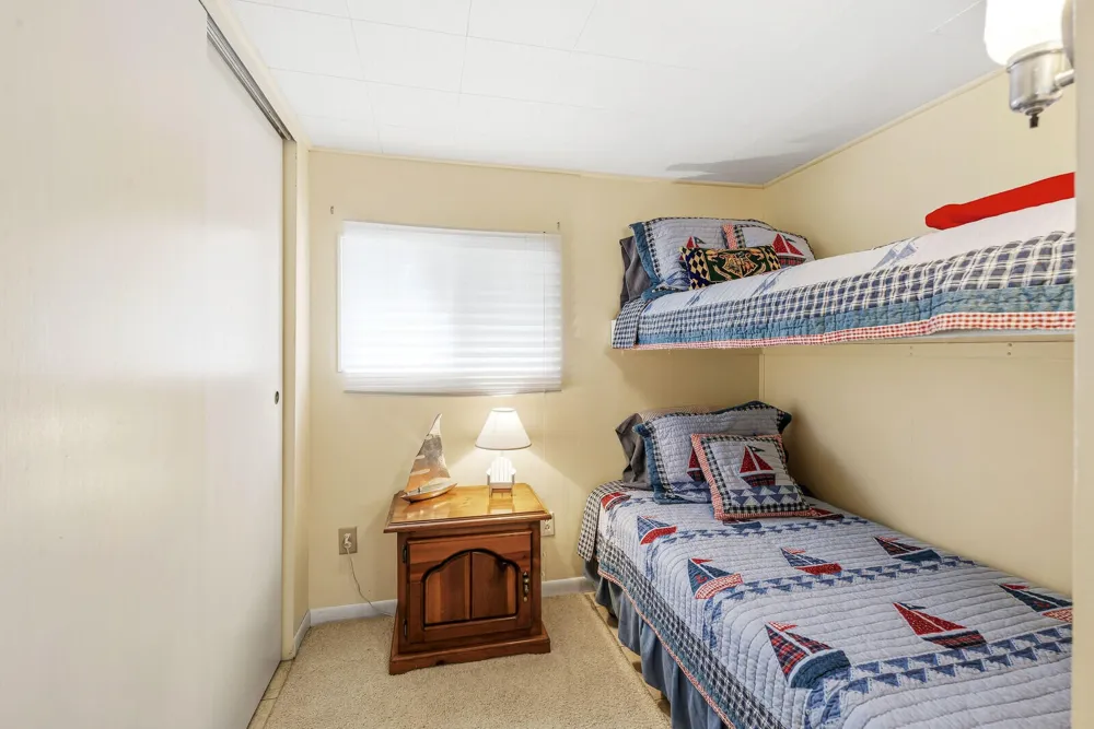 23806 S Shore Drive Edwardsburg, MI 49112
