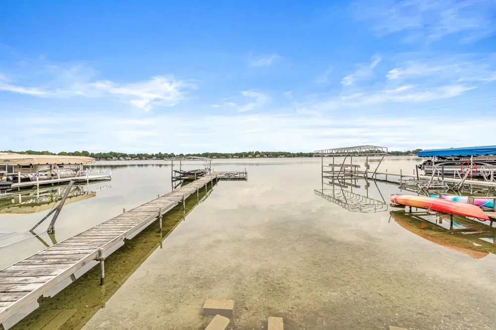 23806 S Shore Drive Edwardsburg, MI 49112