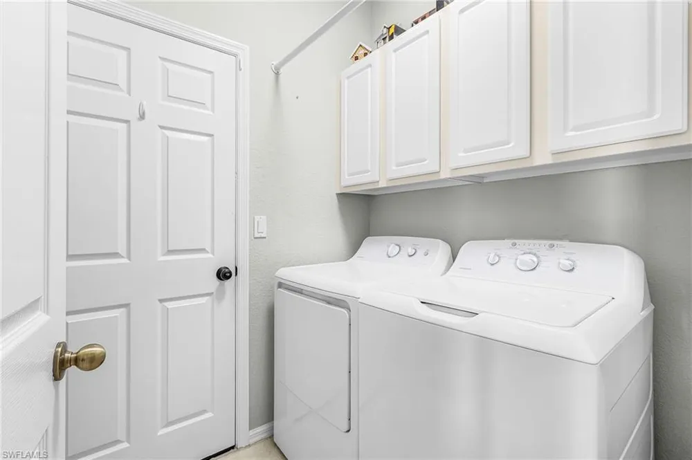 2229 Cape Heather Circle Cape Coral, FL 33991