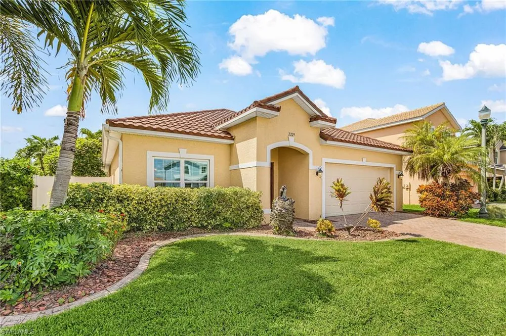 2229 Cape Heather Circle Cape Coral, FL 33991