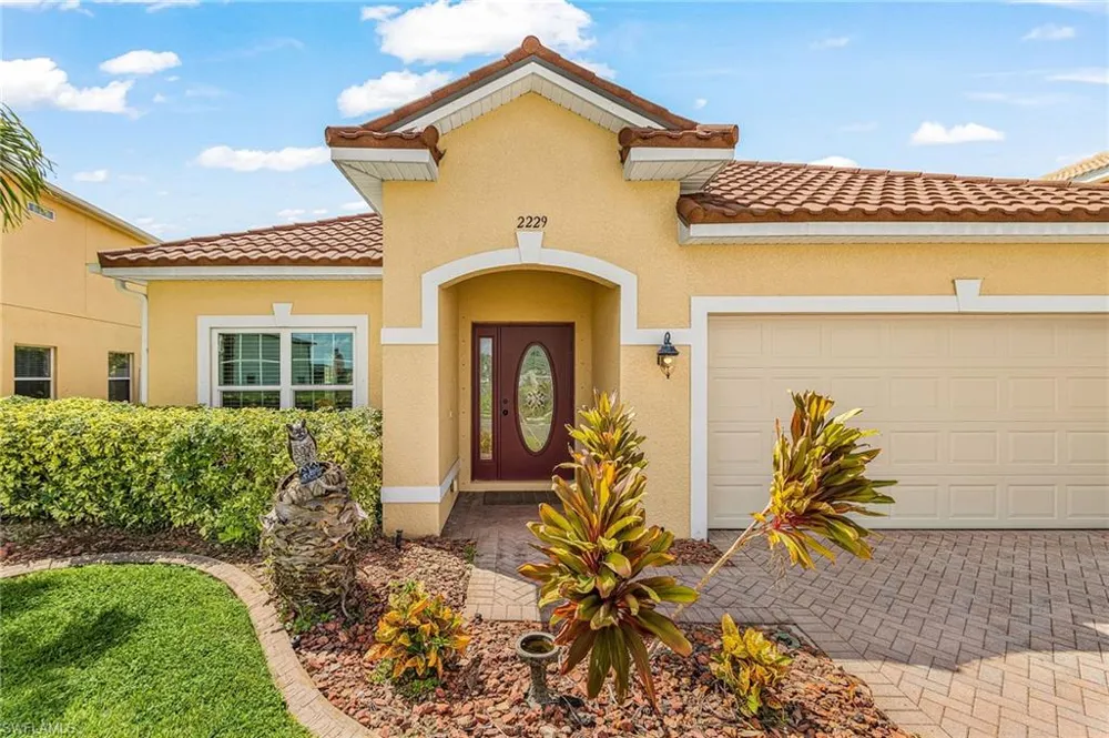 2229 Cape Heather Circle Cape Coral, FL 33991