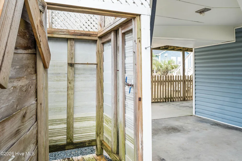 1218 New River Drive Surf City, NC 28445