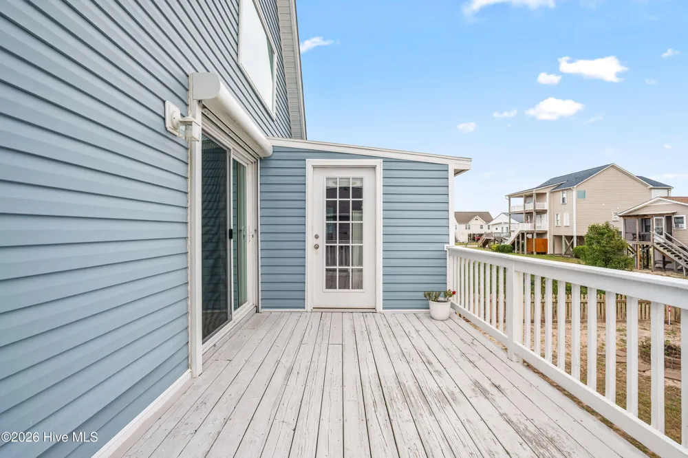 1218 New River Drive Surf City, NC 28445