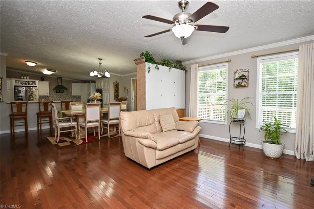 5017 Natalie Temple Lane Winston-Salem, NC 27105