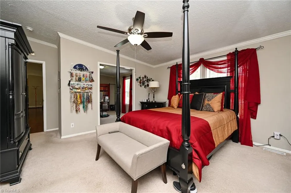 5017 Natalie Temple Lane Winston-Salem, NC 27105