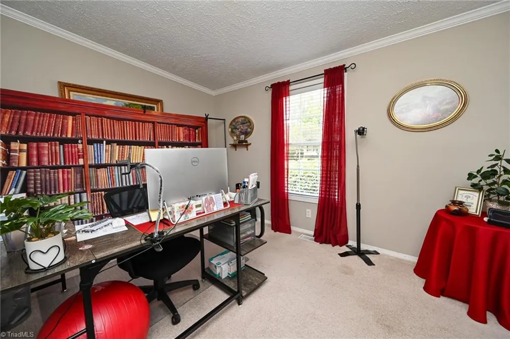 5017 Natalie Temple Lane Winston-Salem, NC 27105